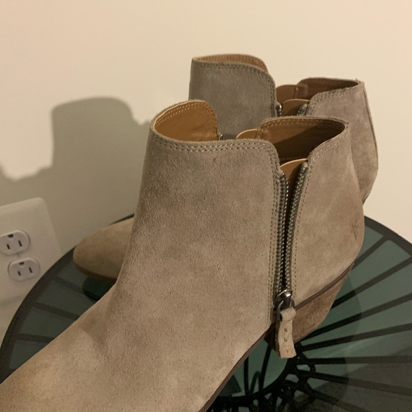 Frye Judy Tan Double Zip Ankle Booties - Picture 2 of 3